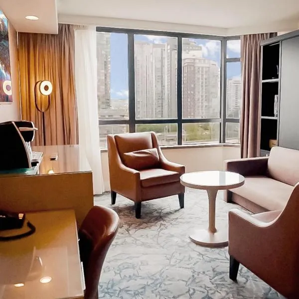 The Parker Hotel and Rooftop, hotel in Vancouver