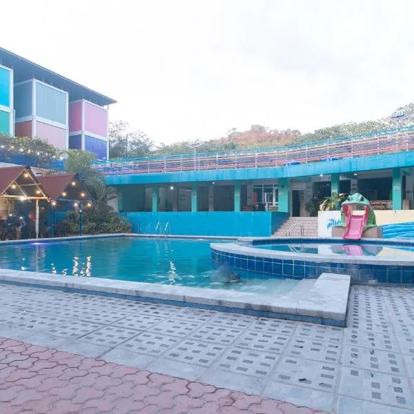 RedDoorz @ Boondocks Cabins Resort, hotel v destinaci Dalumpinas Oeste