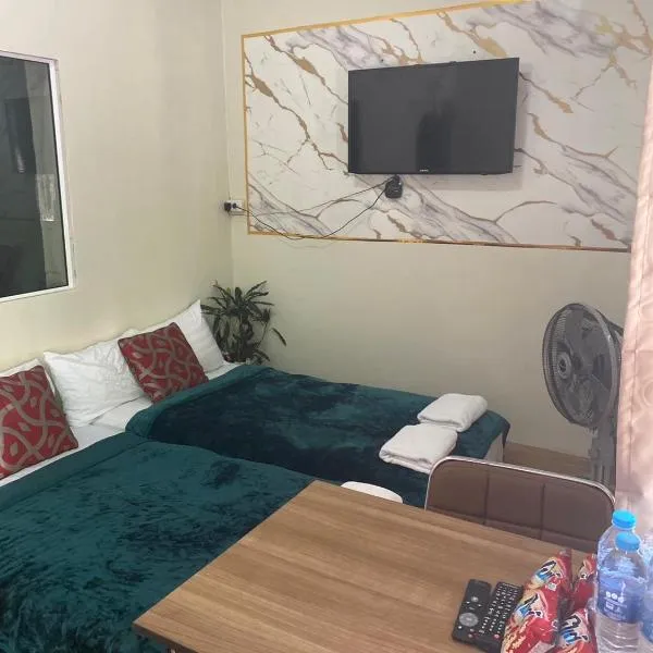 Near Central Festival Hat Yai,5-8 people, hotel v destinaci Hat Yai