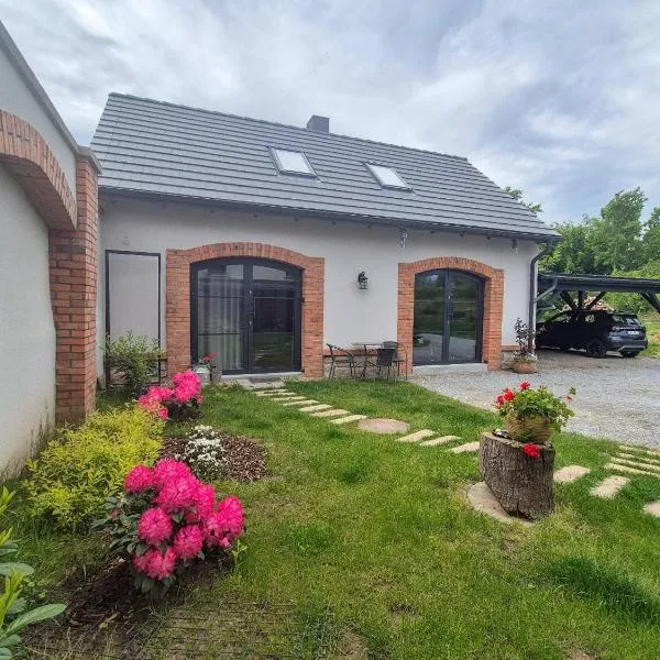 Zollhaus nad Zalewem Mietkowskim, hotel in Domanice