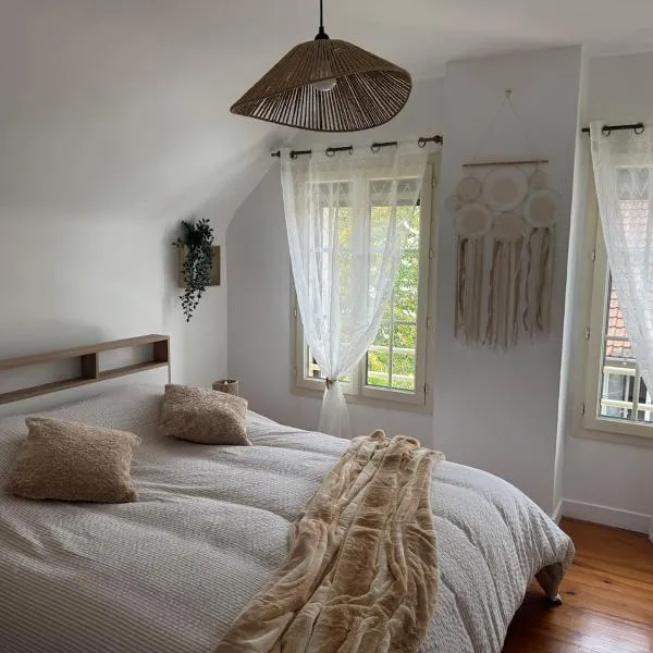 Gîte Traversière, ξενοδοχείο σε Falaise