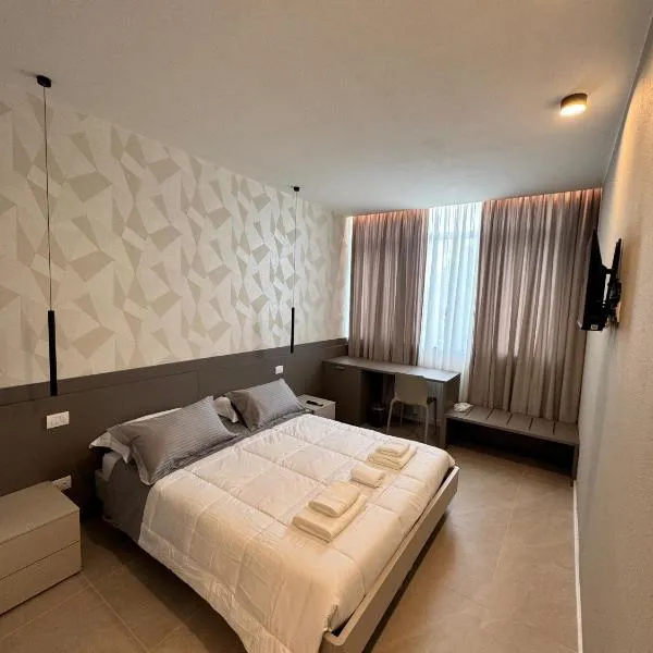 Royal Company Rooms, hotel v mestu Grassobbio