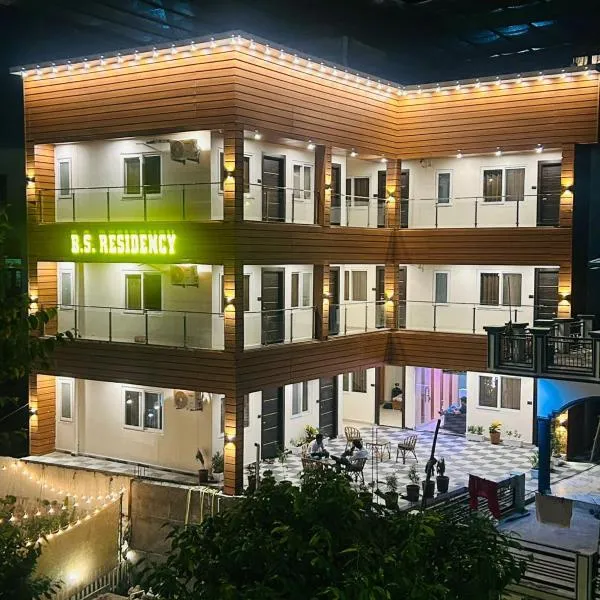 La Casa Bonita - Boutique Home Hotel in Tapovan Rishikesh, hotel in Rishīkesh
