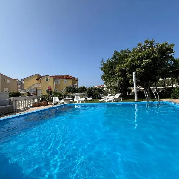 Apartments Božena, hotel a Vodice