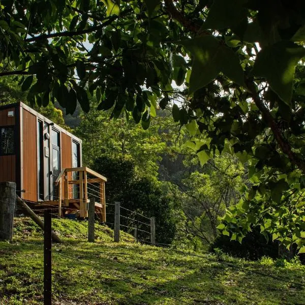 Guanaba Farm by Tiny Away, hotel v destinaci Eagle Heights