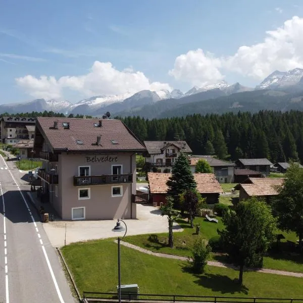 Garnì Belvedere, hotell sihtkohas Predazzo