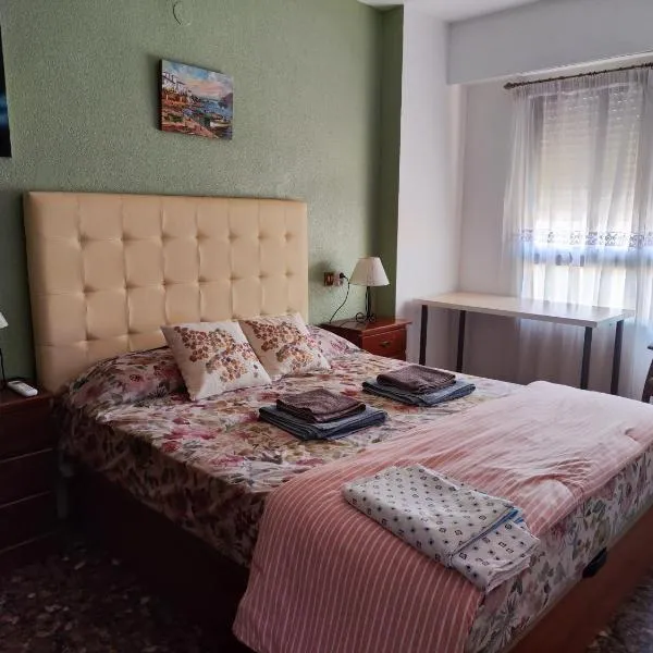 Plaza Mare Nostrum 5 min playa, hotel in Puerto de Sagunto