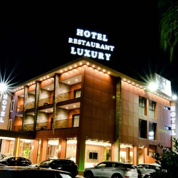 Luxury hotel, hotel v destinaci Meknes