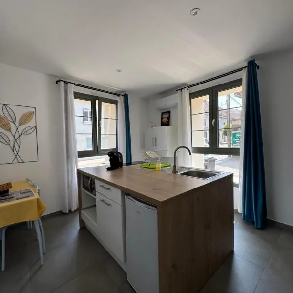 Hébergement neuf, centre-ville de Morestel - Résidence Boyraz, hotel v destinaci Morestel
