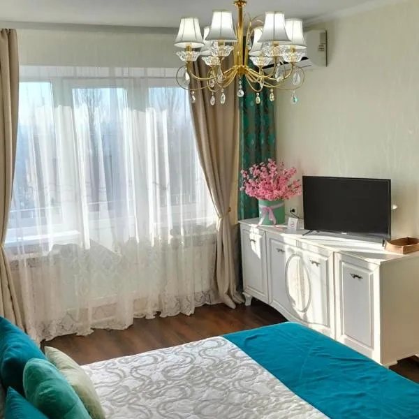 Sunny Home Apartment, ξενοδοχείο σε Ντνίπρο