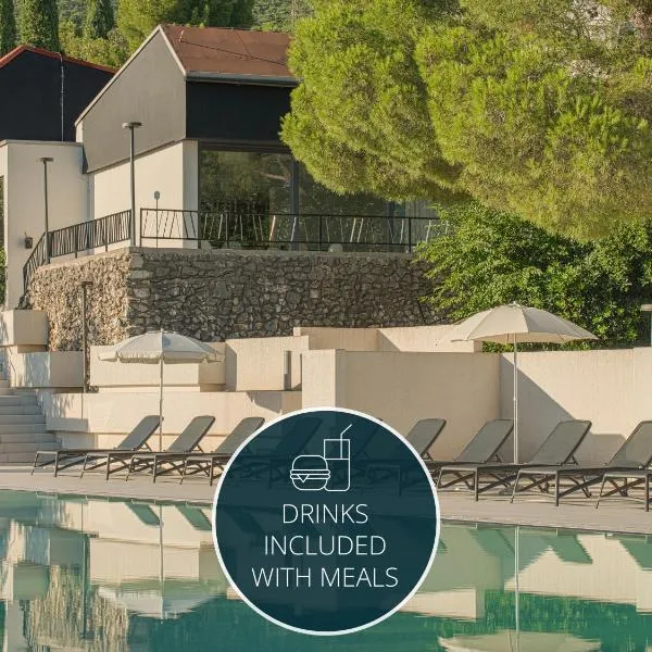 Holiday Resort Ad Turres, hotel v destinaci Crikvenica