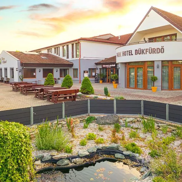 Park Hotel Bükfürdő – hotel w mieście Bük