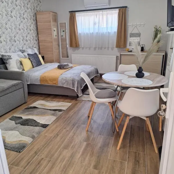 Várfal apartman, hotel v destinaci Eger