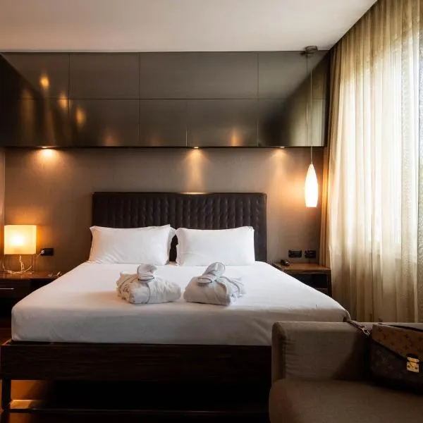 Axolute Comfort Hotel Como Cantù, hotel Cantùban
