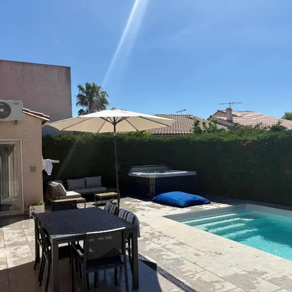 Proche St cyprien villa piscine, hotel in Perpignan