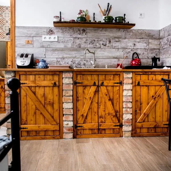 Kata Cottage – hotel w mieście Szanda