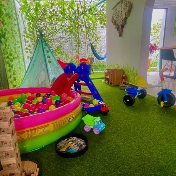 Casa Familiar con Sala de Juegos y Espacio para 15 Personas, hotel u gradu Medeljin