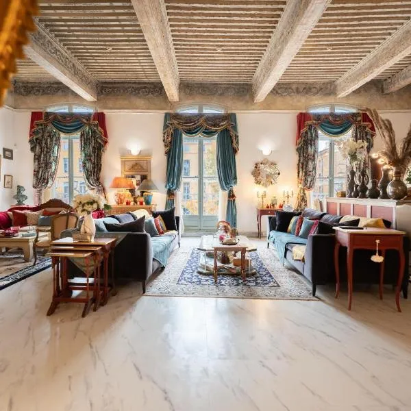 Appartement de luxe : Le Petit Trianon au coeur d'Aix-en-Provence, hotel v destinácii Aix-en-Provence