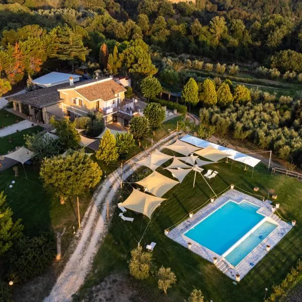 Agriturismo La Collina、ピティリアーノのホテル