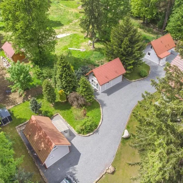 Domki na Zielonym Wzgórzu Polanica-Zdrój, hotel v destinaci Polanica-Zdrój