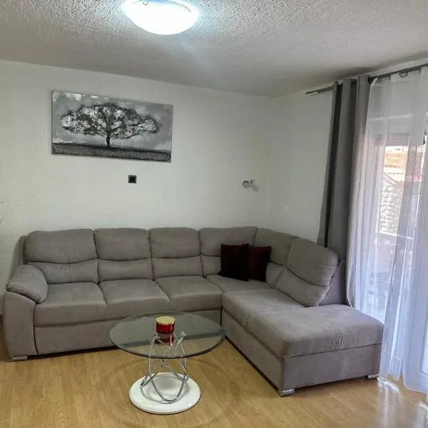 Apartment King, hotel en Senj