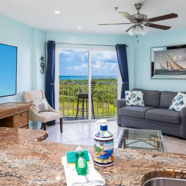 Sunrise Sanctuary - Top Floor Ocean Pointe 2415, hotel v destinaci Key Largo