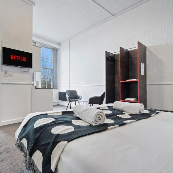 Chic, Cosy Hotel in Centre with Parking, hotel in Dudley