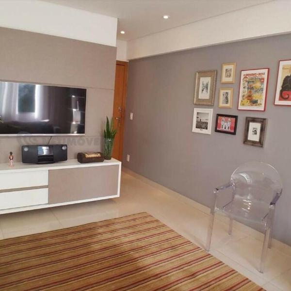 Elegant and quiet apt in the heart of Buritis!