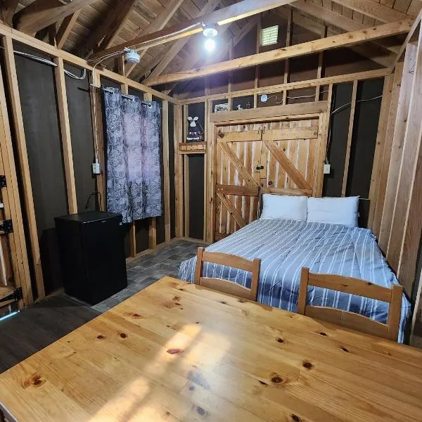 Oakhill Pines Campground, hotel in Bridgewater