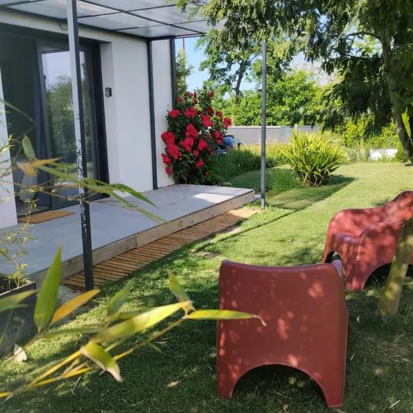 Le Logis de la Voie Verte, hotel in Saint-Amadou