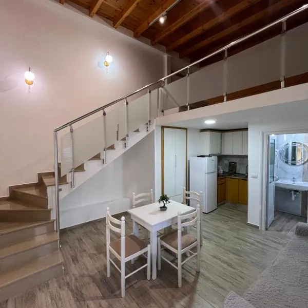 Vila Anxhelo, hotel v destinaci Vlorë