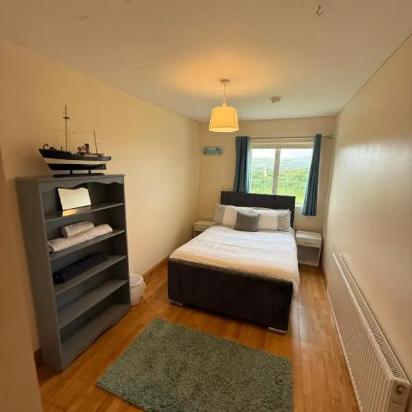 Private Room in Skellig Apartment, hotel v destinaci Portmagee