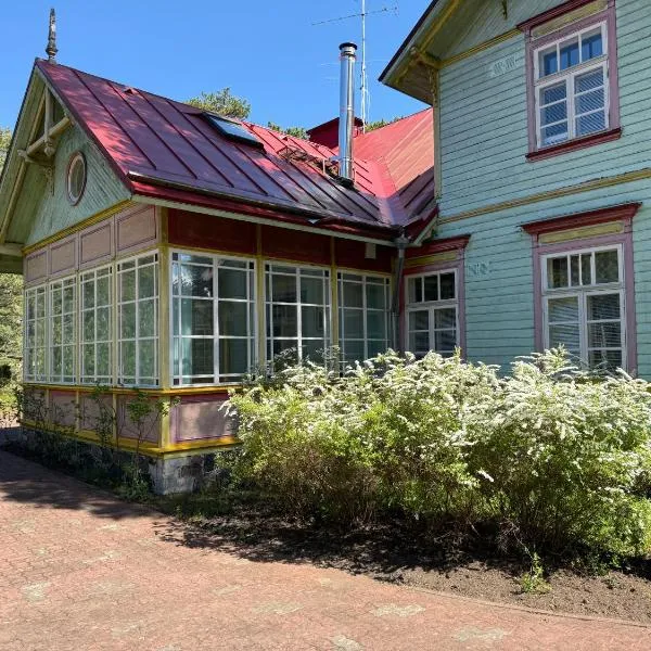 Kloogaranna Puhkeküla, hotel v destinaci Kloogaranna