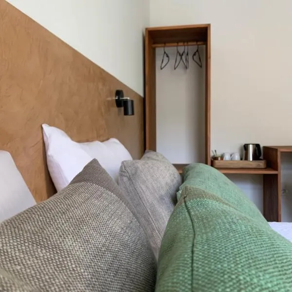 Alfa-Rooms, hotel v destinaci Paul