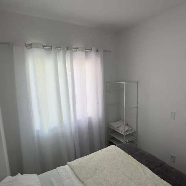 Apto 2 quartos - Próx Shop FIP, hotel en Brusque