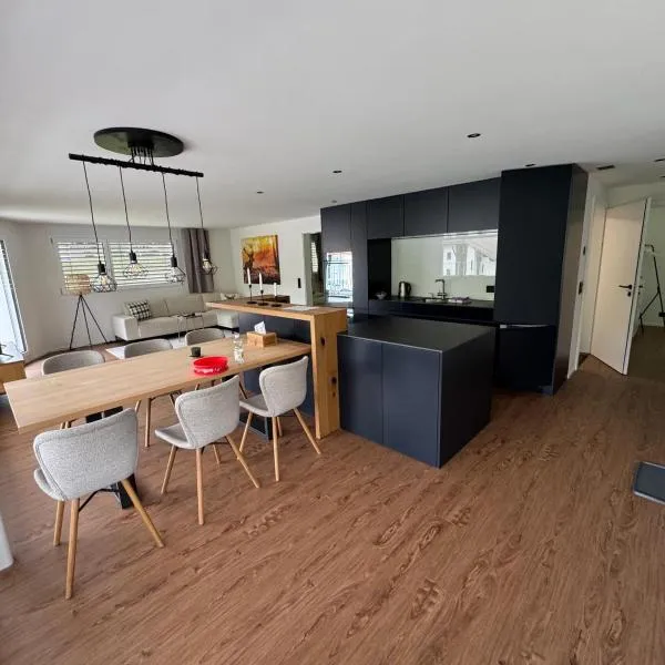 Abendrot- grosse moderne und stilvolle Ferienwohnung im Bergdorf Sörenberg, hotel v destinaci Sörenberg