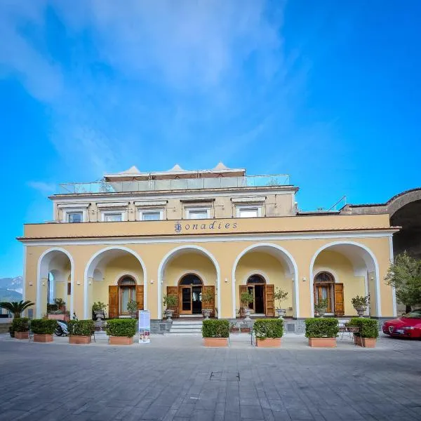 Hotel Bonadies, hotel Ravellóban