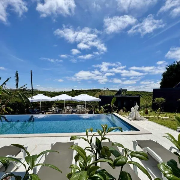 Villa's Pomar do Moinho - 5 minutes from Óbidos, hotel in Usseira
