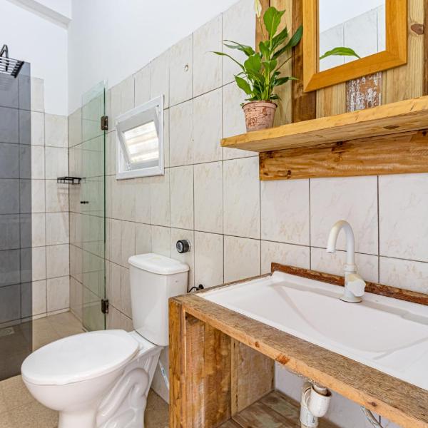 Refúgio para dois, Wi-Fi, Cozinha a 100m das praias de Cima e de Baixo - Foto 5