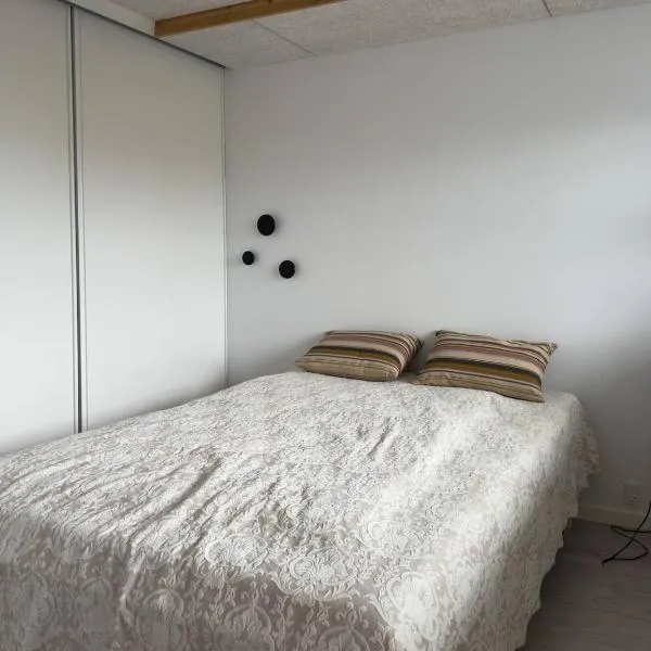 Modern and Cozy Apartment, Hotel in Tórshavn