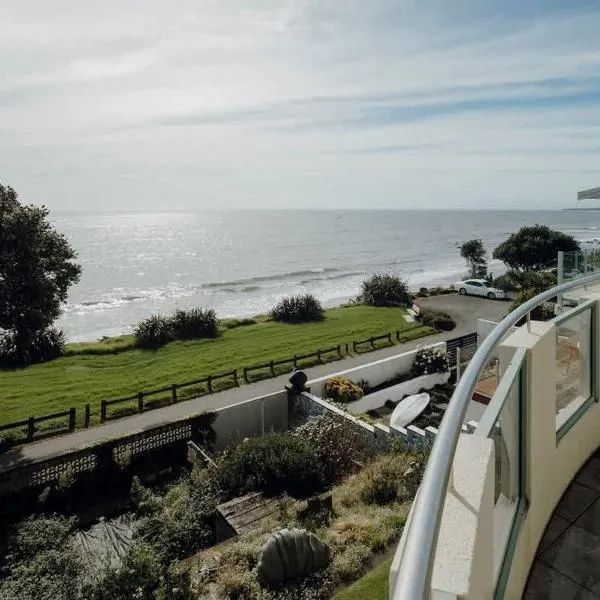 Wanaka Beachouse - stay next to the sand, hotel v destinaci New Plymouth