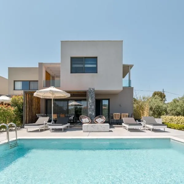 Dionisos Luxury Villas, hotel in Pefkohori