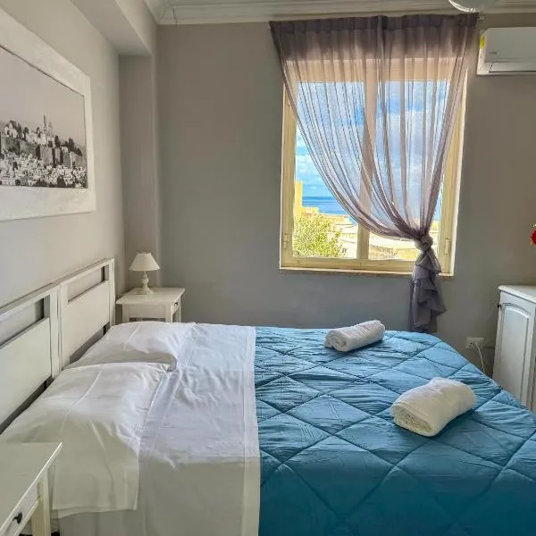 Hotel Odissea, hotel Cannetóban