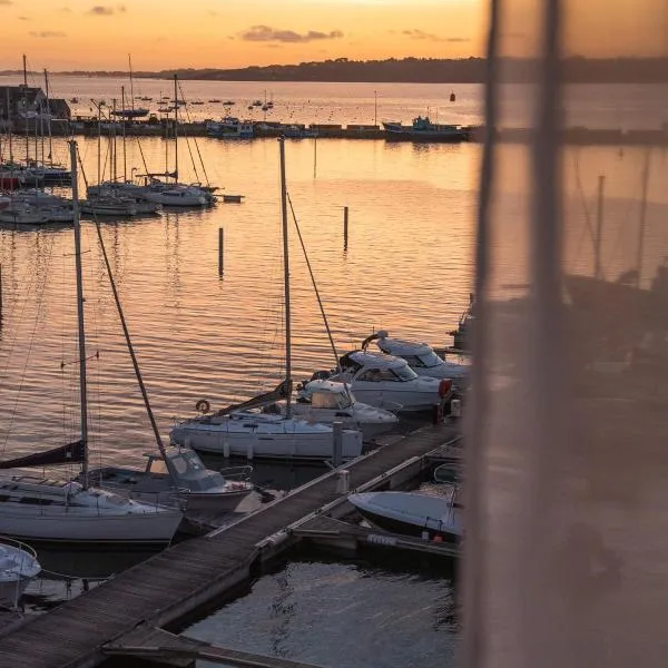 Le Nautica Hôtel – hotel w mieście Perros-Guirec