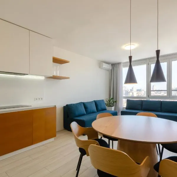 Petrovdom Apartments 19-220 in RC Hoffman House, Zolotoustivska 34, hotel in Kyiv