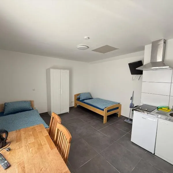 Neu 2025 Apartment mit Bad und Küche zwischen Köln und Bonn, Hotel in Wesseling