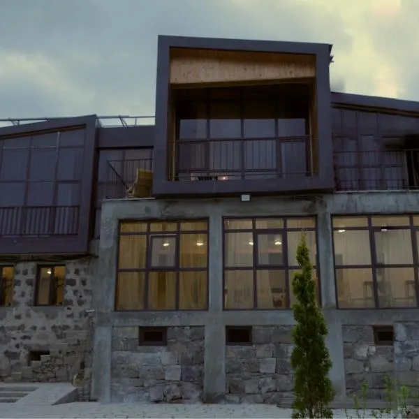 Beeography guest house, hotel u gradu 'Vardablur'
