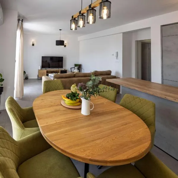 NU Sea View, khách sạn ở Podstrana
