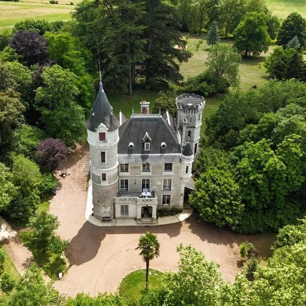 château de Puymoger, hotel v destinaci Javerlhac-et-la-Chapelle-Saint-Robert