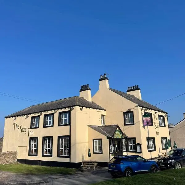 Room with Newly Renovated Private Bathroom above Village Pub Stag Inn Crosby Maryport, hotel v destinaci Maryport